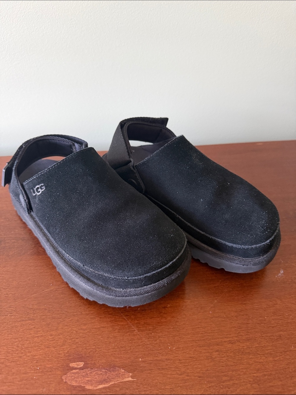 UGG Women's Goldenstar Clogs